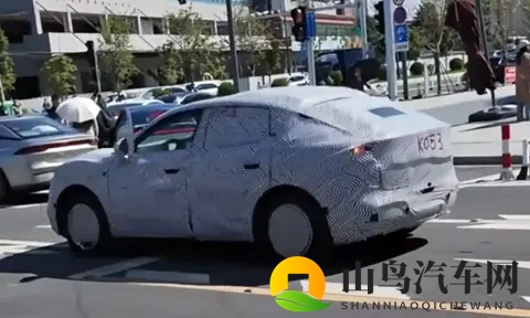 小鹏MONA SUV曝光!造型酷似Model Y,要给乐道L60上强度!-1