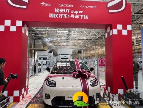 刘强东499万卖车,雷军比亚迪慌了吗?-1