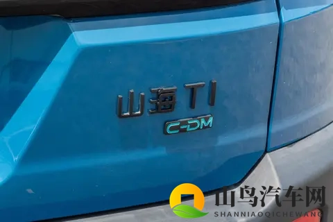 带全家自驾游,这款SUV真四驱、续航1500公里,够不够全能?-3