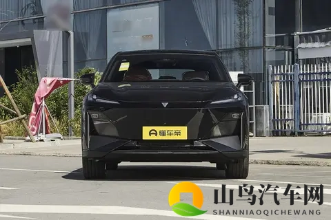 配置拉满,试驾2026款深蓝S07,综合实力如何?全方面评测!-3