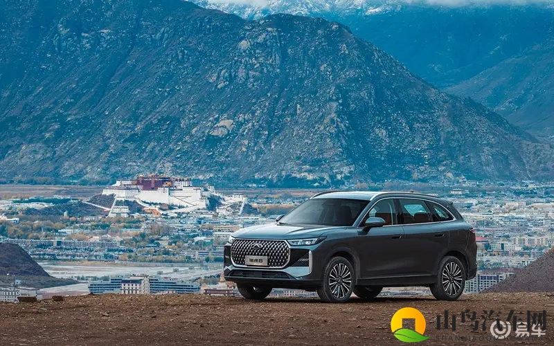 双外观设计身材更大 第五代瑞虎8预售10.59万起-1