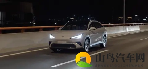 科技配置大比拼，谁更贴心？-1