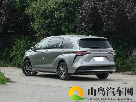 丰田版“GL8”售价亲民,外观内饰都很豪华,搭载第四代THSII混动-2