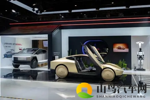 进博会炸场！特斯拉Cybercab无方向盘，21万可体验！-2