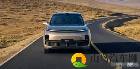 当奇瑞把油耗干到52升才知道，增程式真不是“脱裤子放屁”！-3