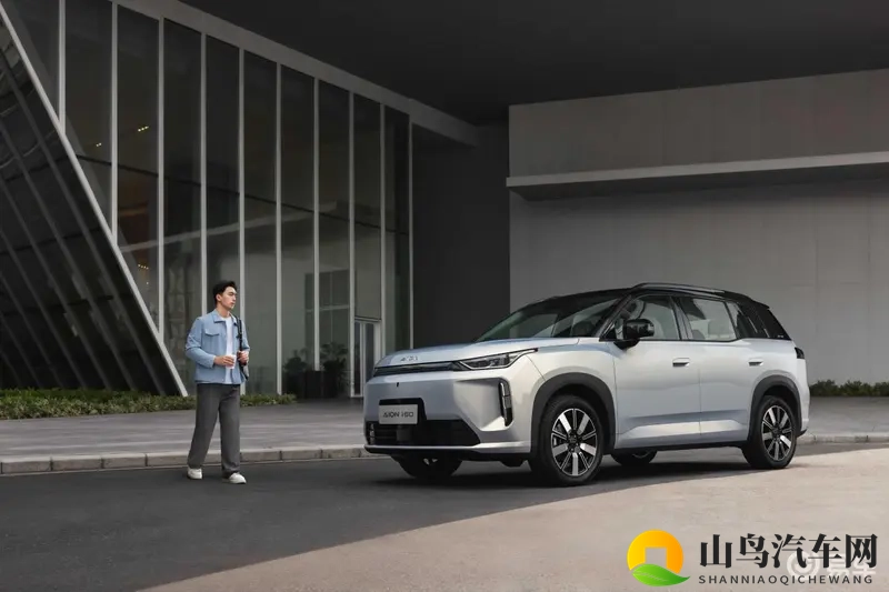 闭眼入的国民SUV？埃安i60上市，1048万起！-1