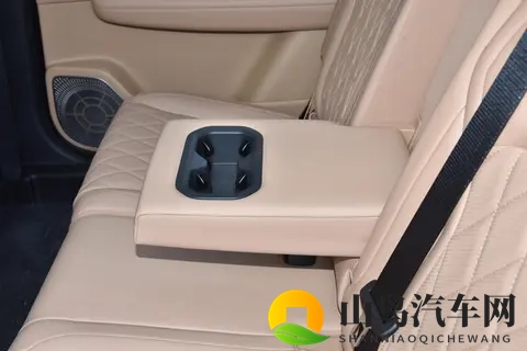 1398万起,四驱+230km纯电续航,蓝电E5 PLUS还送轮上三室一厅-3