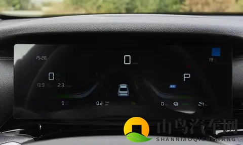 吉利新车上市，限时688万起，油耗28L，标配400V快充！-3