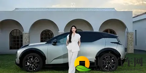 被老板扒下内裤猛烈进入：老板扒光内裤，狂热举动令人惊愕-2