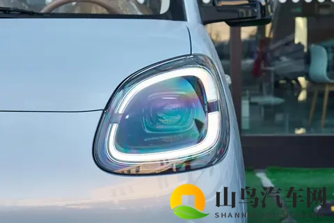 五菱宏光MINIEV 四门版:实际体验与配置拆解,应该怎么选?-3