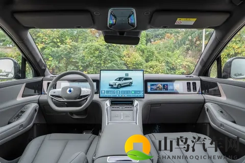 试驾 腾势N8L DM大六座SUV-2