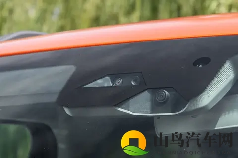 3929万入手6座SUV，四屏联动+8255芯片，续航1400km-3