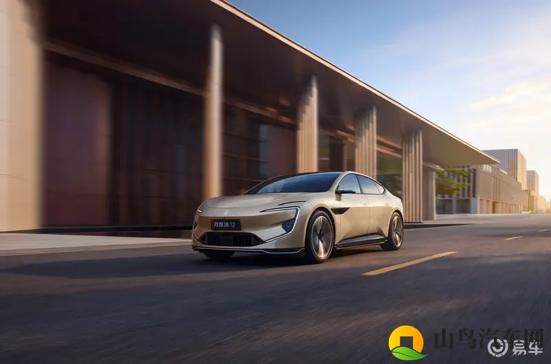 除了颜值25.99万起售的阿维塔12四激光版,到底有多香-1