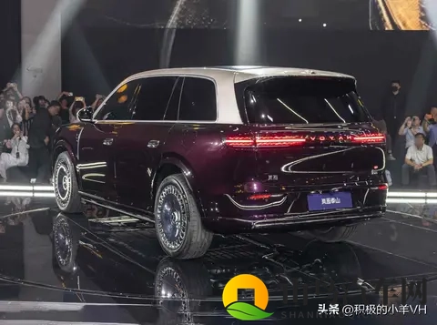 岚图泰山来了，华为技术上车，家庭用户要换车了-3