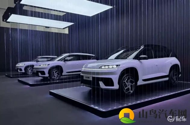 夜操：夜色驾驶新潮流，探索汽车文化魅力-1