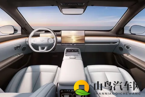 不只性价比！长安启源 A06 上市：大空间 + 高舒适，家庭出行超从容-2