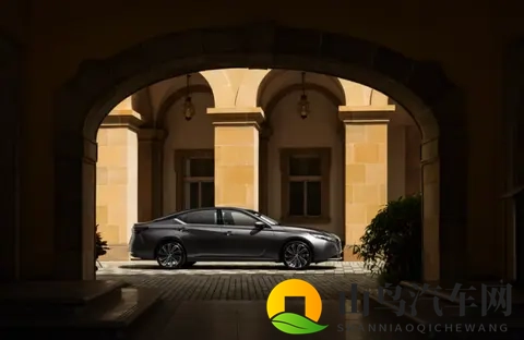 9.98万拥有，续航1500km标配FSD的插混SUV-1