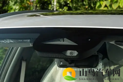 东风奕派eπ008增程超阔版五座：为全家出行打造的移动空间-2