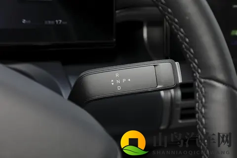 豪妇荡乳1一5潘金莲：五大豪华新车，性能设计双重升级，你get了吗？-3