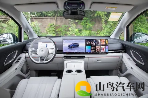 华为乾崑+鸿蒙座舱50,体验2026款岚图梦想家乾崑Ultra-1