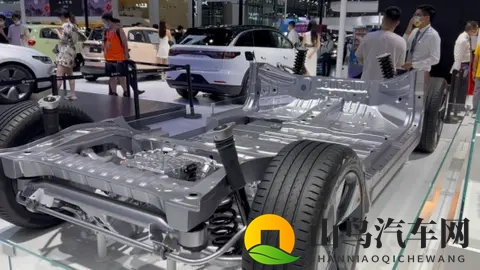 零跑“十年磨一剑”，全新轿跑Lafa5开启预售，1058万起-3