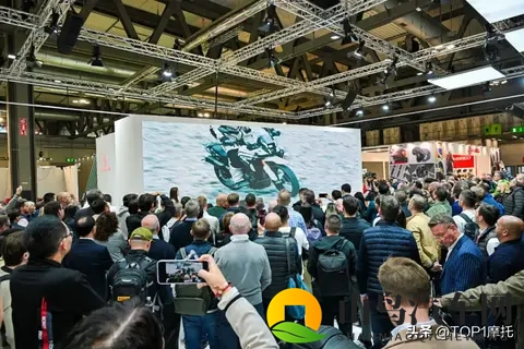 米兰车展丨宗申赛科龙人气爆表，RX2全球首秀，RA1000引发围观-1