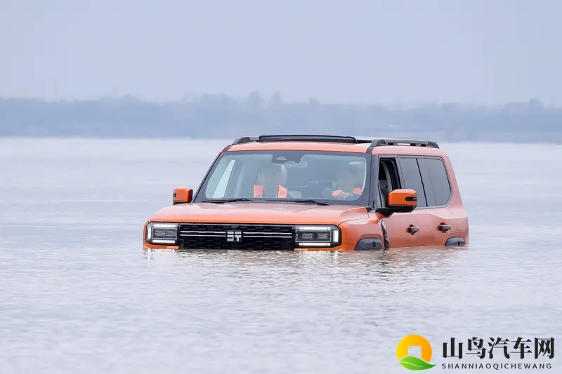 横渡长江的纵横G700官宣上市，32.99万元起售-1