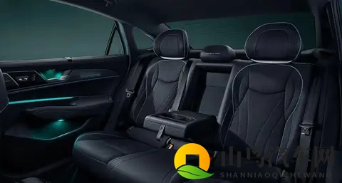 为何说全新进阶的帕萨特Pro，仍是老少皆宜的买车选择？-1