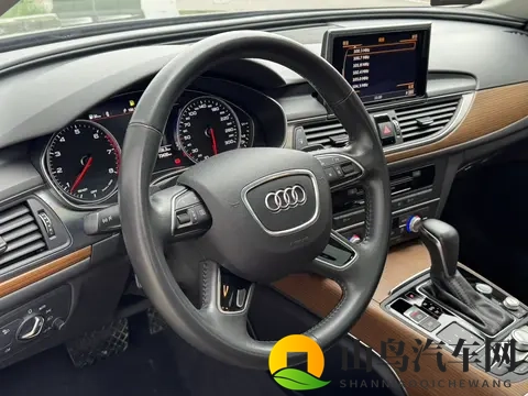 原神裸体被 吸乳羞羞：原神角色争议，裸露画面引发不适-2