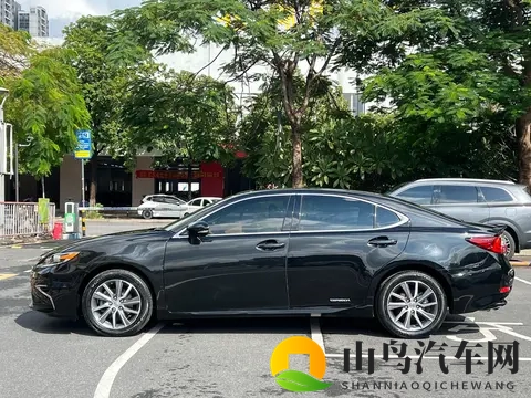 12万多拿下雷克萨斯ES混动，省油代步，家用舒适之选！-1