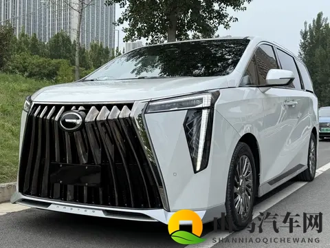 20万拿下国产旗舰MPV，17万公里准新传祺M8！-1