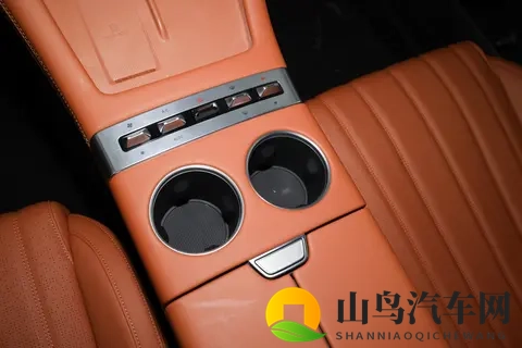 不止便宜，这才是10万级七座SUV该有的样子-捷途X70L-3