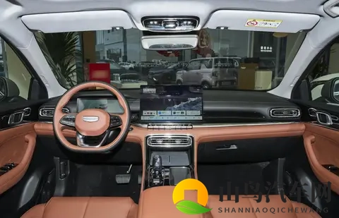 尺寸越级、智能拉满！第五代帝豪预售开启 国产A级轿车天花板来了-2