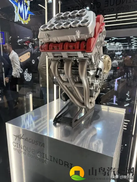 5g影院天天爽:车轮上的沉浸式客厅,未来出行新图景-3