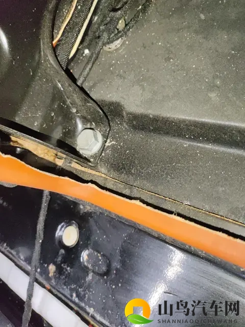 22万拿下奔驰威霆7座，宜商宜家，享受高品质出行？-1