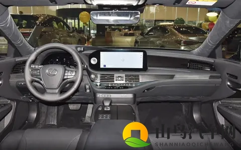 起售价885万，雷克萨斯LS实力出众，提供四款配置可选-3