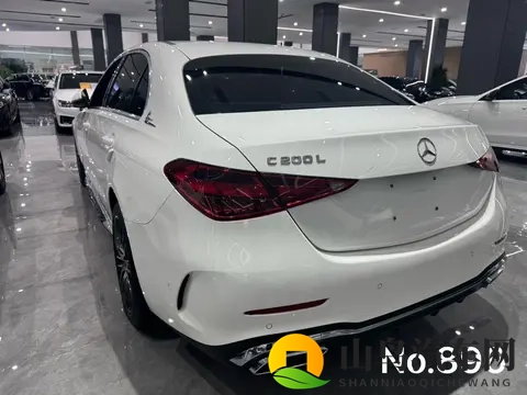 23年准新奔驰C级，一手车源13万公里，豪华触手可及？-3