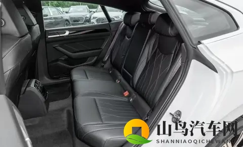 大众CC降价5万迎战 经典轿跑选哪个不吃亏？老车主实测告诉你真相-3