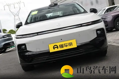 家用纯电轿车怎么选？10万预算试驾零跑B01，说说我的真实感受！-2