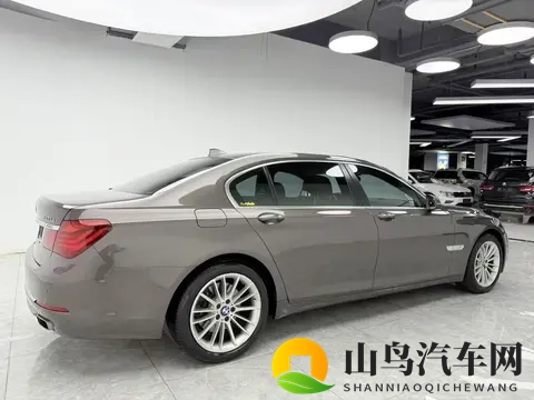 十年老友价！二手宝马740Li，豪华依旧，驾驭不凡！-1