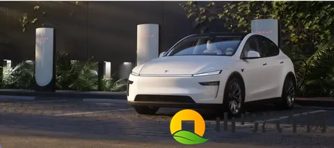 784度电实现821公里续航里程：Model Y长续后驱版正式发布！-1