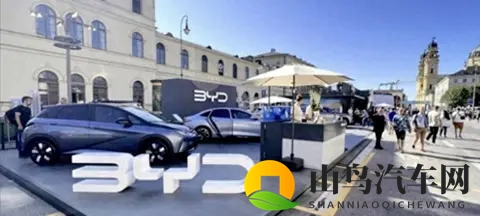 比亚迪跌落神坛?44万辆月销仍失冠,背后暗藏三大危机!-2