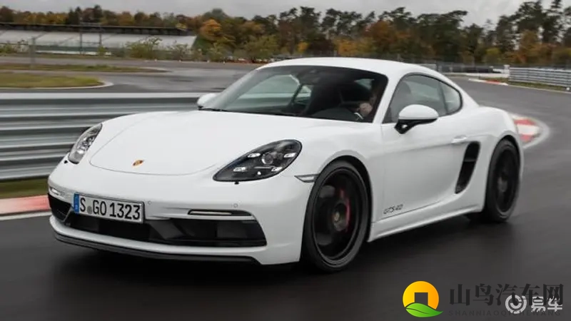 2023年黄色软件：智能驾驶新潮流，打造未来出行生态-1