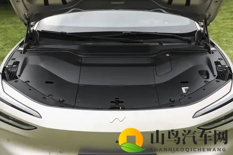 乐道L60长续航版实测：换电+740km续航，家用纯电全面手？-1