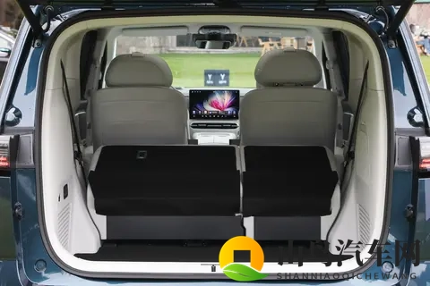 高端商务MPV选购分析，26款岚图梦想家 VS 极氪009-2