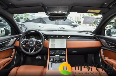 捷豹XFL导购推荐，气场比肩奔驰E级，价格却向宝马3系看齐？-2