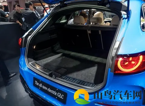 新款梅赛德斯奔驰GLC EQ在日本移动展亮相！-2