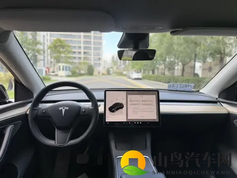 16万多拿下准新Model Y，体验未来科技，告别里程焦虑！-3