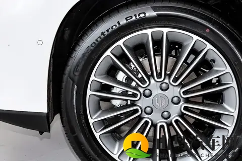 一切回归实用，零跑C16好开在哪？-3