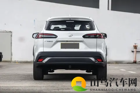 “新面具”,静态解读丰田锋兰达,单月销量稳定1W+-3